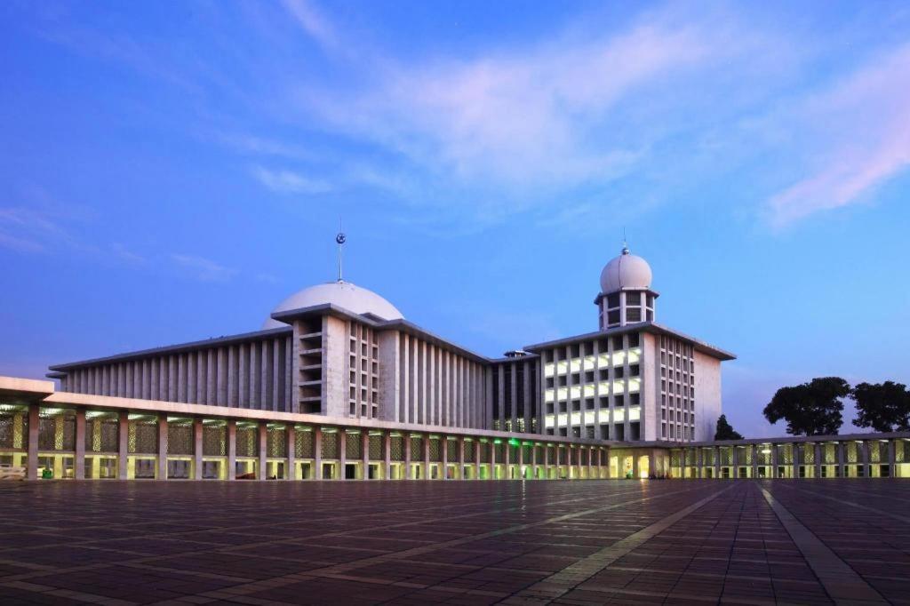Oriental Residence Pasar Baru Jakarta Exterior photo